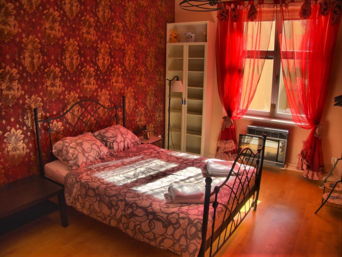 Stela'S Apartments - Vysehrad ปราก ภายนอก รูปภาพ